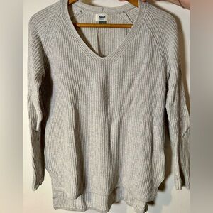 Old Navy Light Gray V-Neck Sweater